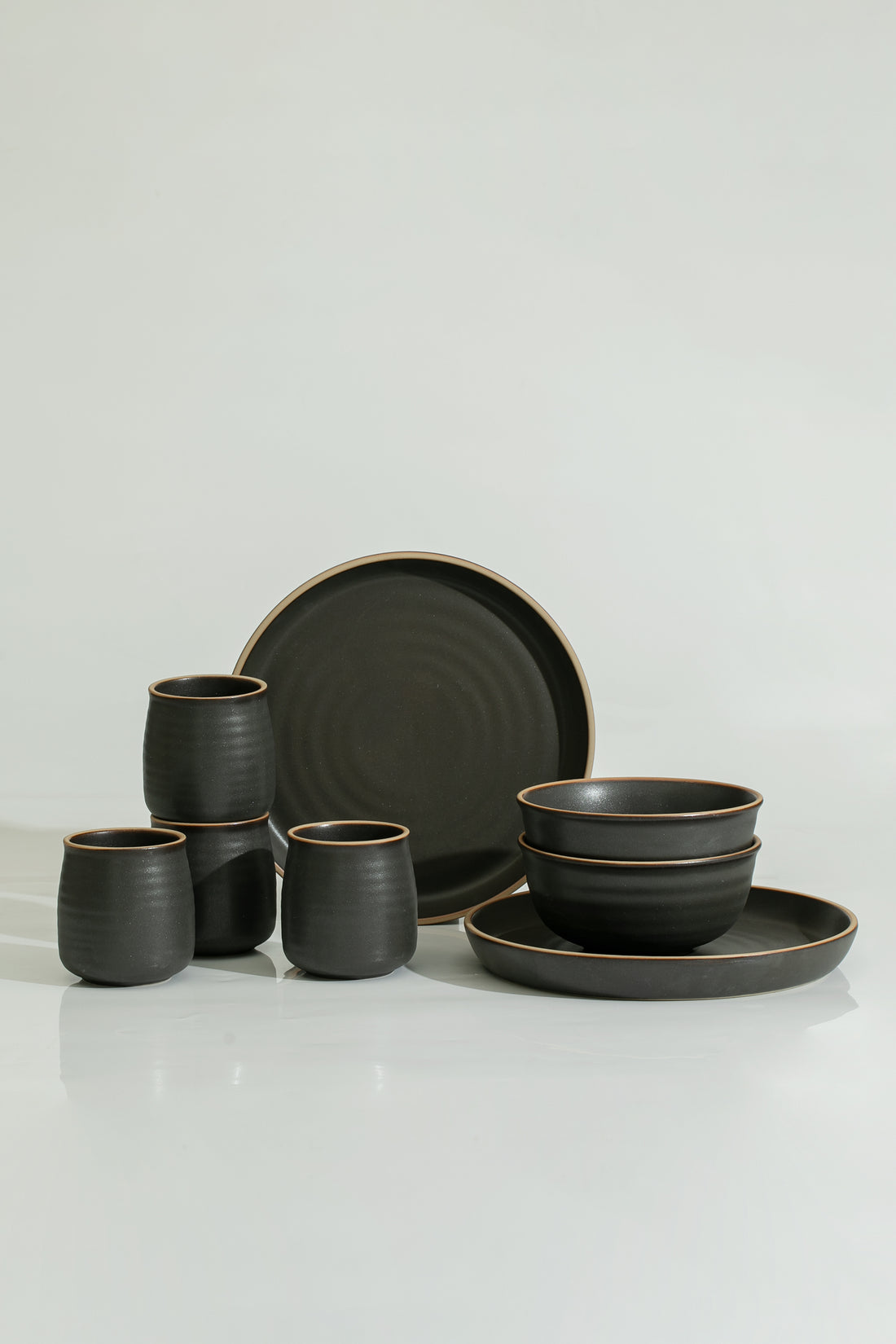 The Classique Coupe Serving Set